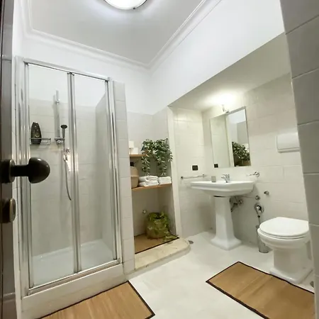 Cuore Di 3* Nápoles