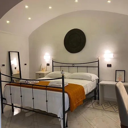 Cuore Di 3* Νάπολη